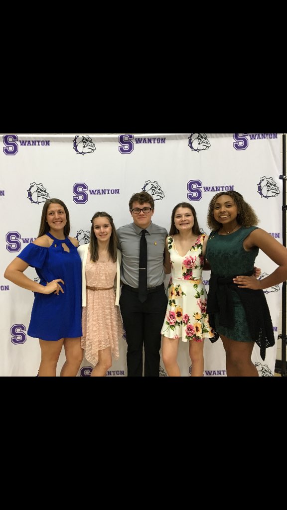 swantonnhs's tweet photo. Thank you to all the senior NHS members! We may not have gotten the ending we wished for, but we will have a great impact on the world 🌎🎓💜 https://t.co/fJak5tR9r2