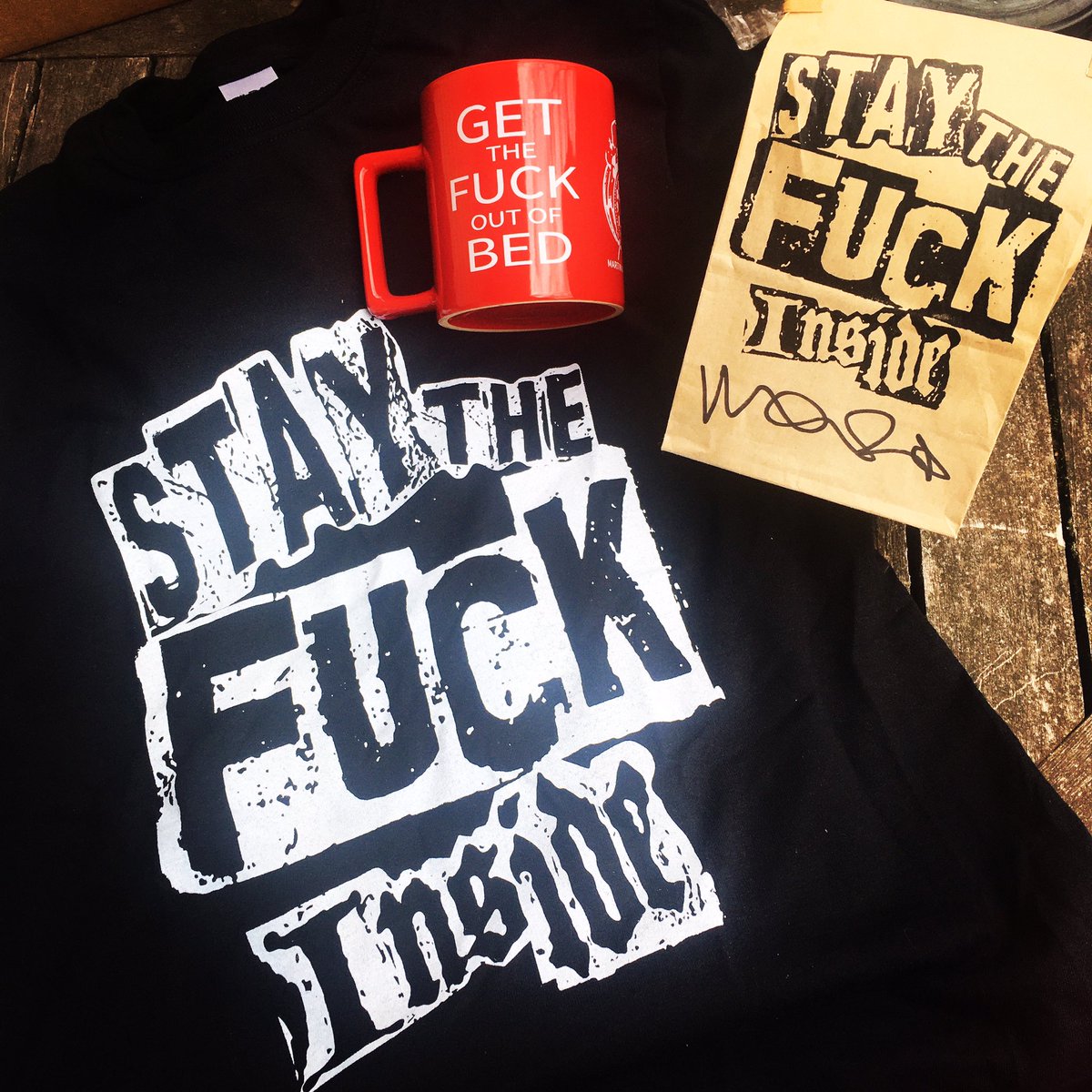 michelejmartin's tweet photo. What would Martin Atkins say? Well... here’s some #MondayMotivation for you from @marteeeen ! Want your own fucking merch? Go to https://t.co/RiBRxqFV1T #postpunk #shopsmallsupportbig https://t.co/ShRwsafn58 https://t.co/nboKETBvdO