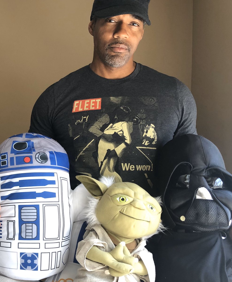 JasonWGeorge's tweet photo. Kids are a great excuse for never #growingup & still loving #starwars
But who needs an excuse?
Happy #starwarsday
#maythe4thbewithyou
#checktheshirt https://t.co/sadl2WP5qA