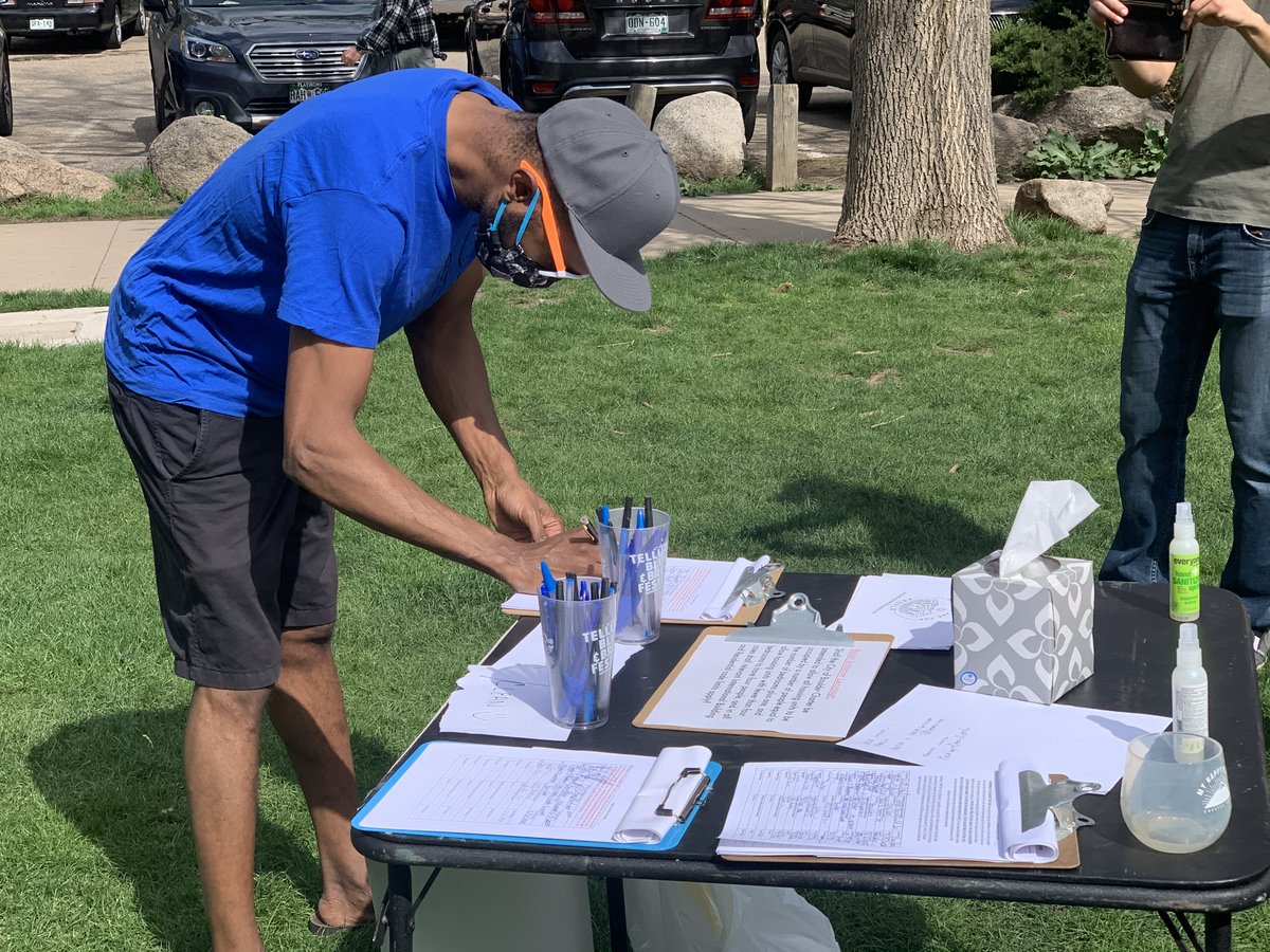 BoulderBedrooms's tweet photo. Stop by and sign our petition to help address Boulder's housing crisis from 1 to 4 p.m. tomorrow, May 5, in North #Boulder Park!  

https://t.co/hNd3ZXS4tp https://t.co/n1FW45sj1I