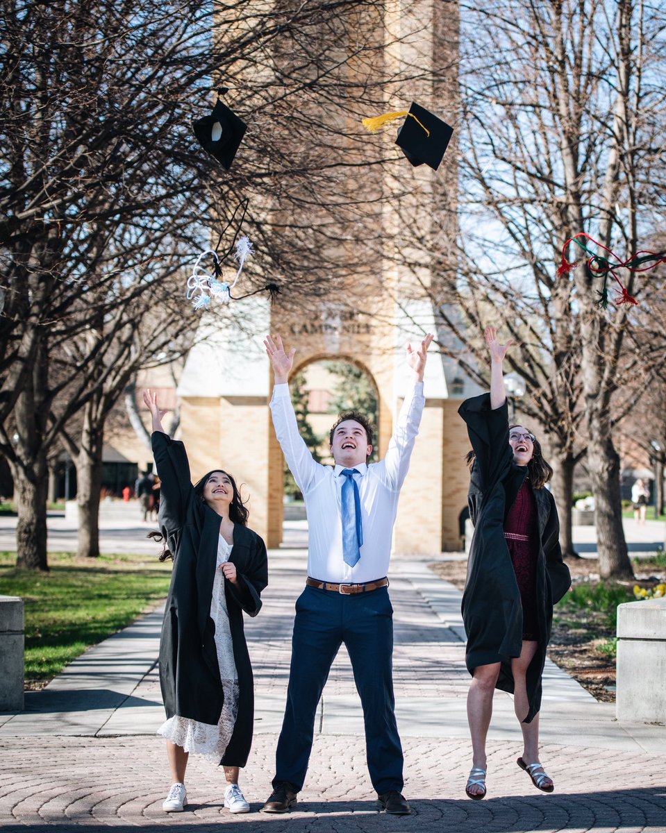 Concordia_MN's tweet photo. Concordia College Class of 2020, we are so proud of you. 💛
#cordmn #cobbergrad2020 https://t.co/7aQ61Rtd82