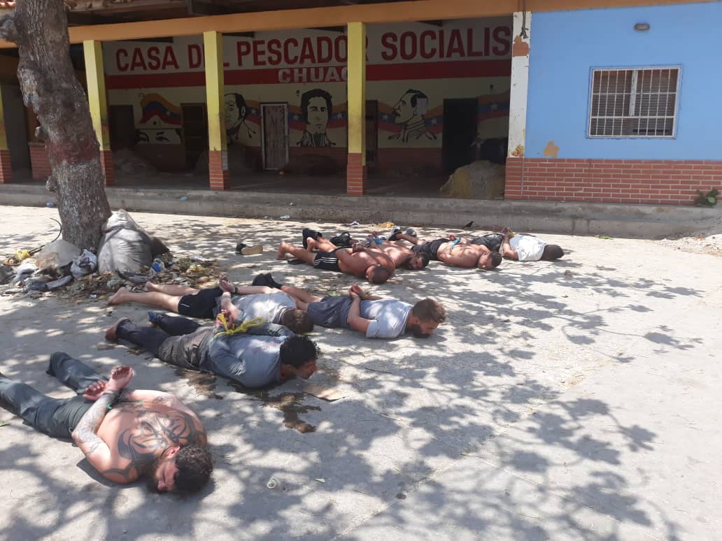 Marco_Teruggi's tweet photo. #Venezuela arrestaron a otro grupo de mercenarios, esta vez en #Chuao, #Aragua. La #OperacionGedeon no se ha detenido. https://t.co/xKkXAkgSRw