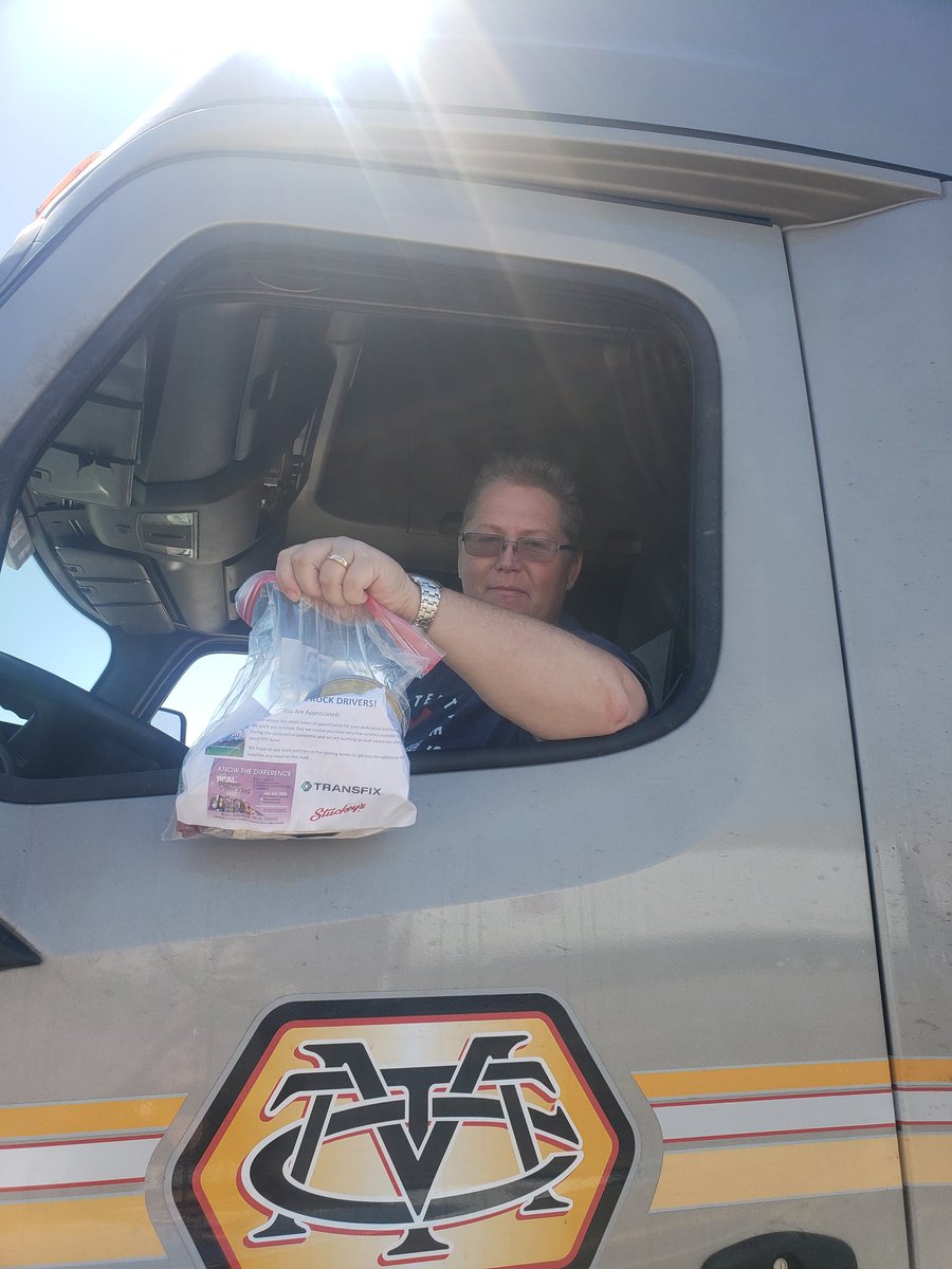 TruckerDesiree's tweet photo. May Trucking got a couple mask &amp; treat bags this morning courtesy of @transfixIO @StuckeysPecans @StuckeyStop @CDLTEAR @WomenTruckers  ... #Nevada #PPEnotPromises #truckdrivers #COVID19 https://t.co/lgJXO7VH0I