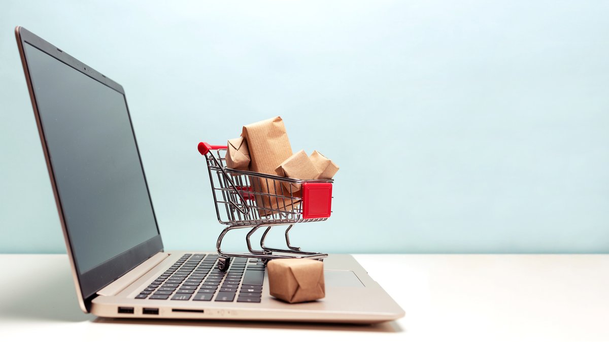 _RootsMarketing's tweet photo. Ecommerce Helped Terra Greenhouses Break Sales Goals Despite A Global Pandemic https://t.co/IFsuJ827Mk https://t.co/toOh84QIWC