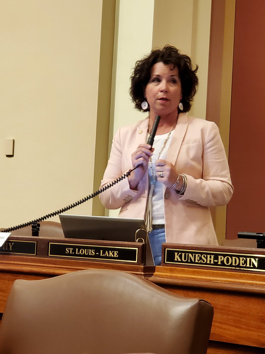 Wow, @mkuneshpodein making it real on the challenge facing school hourly workers in making ends meet. When we invest in Minnesotan's we invest in Minnesota's future. #mnleg