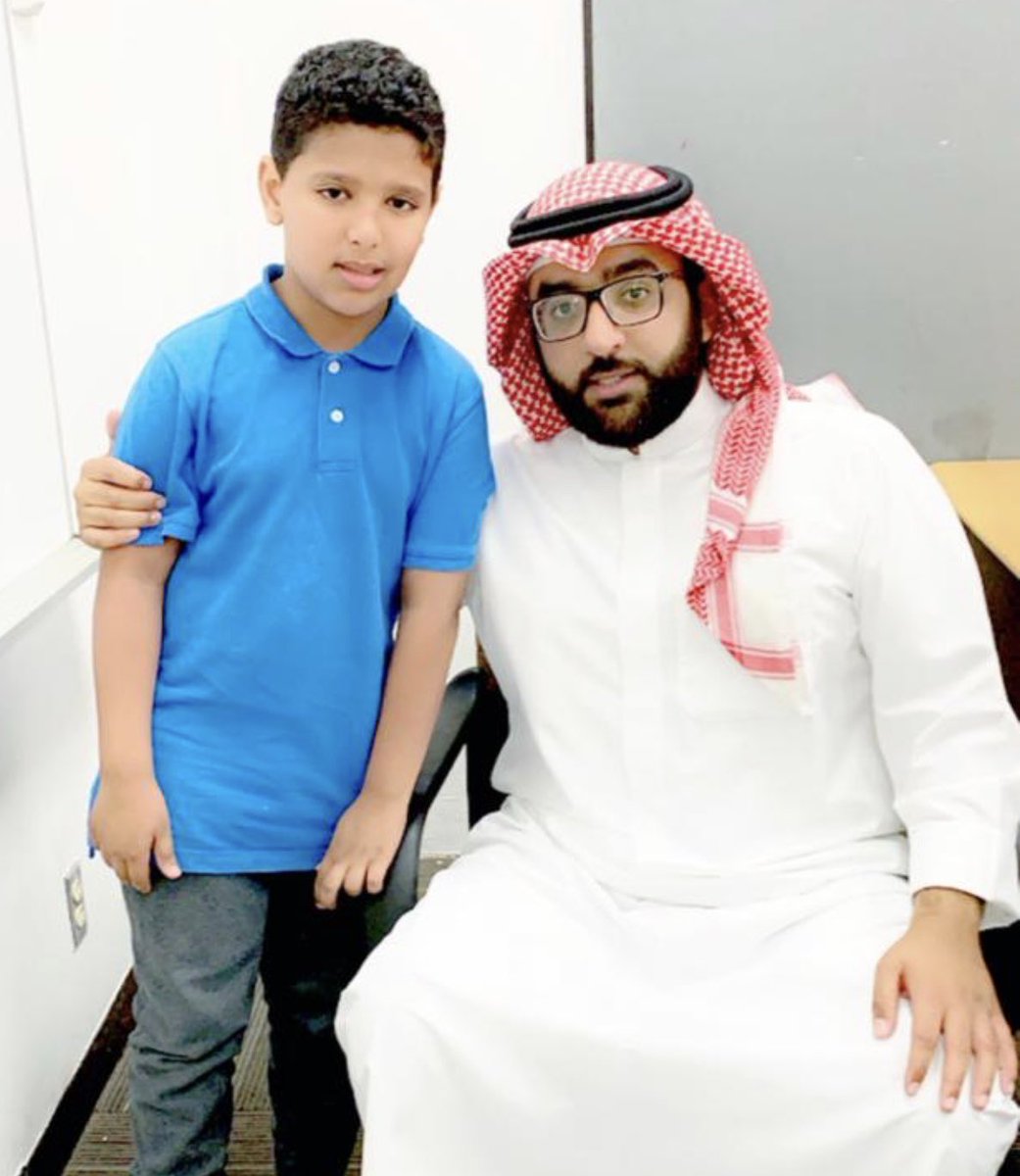 M_AlSufayan_'s tweet photo. آخر يوم لي بـ مدرستي السابقة ، سلمني هذا الطالب هذه الورقة و مع الزحمة ما فتحتها إلا بالبيت و كانت الصدمة الكلام اللي أمامكم 💔💔💔💔💔💔 كلام يقشعر منه البدن والله

يا رب وفقني في مهنتي كـ #معلم
و أخلص لي النية فيها 🙏🏻 https://t.co/VwxAbvIYlN