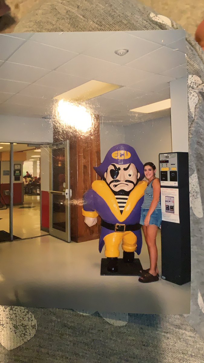 UNCSwtHrt's tweet photo. I once was an #ECU Pirate....... #FirstDayAtCollege
#circa2001 #AlwaysATarHeel #BornBredDead https://t.co/k8U3uPd74e