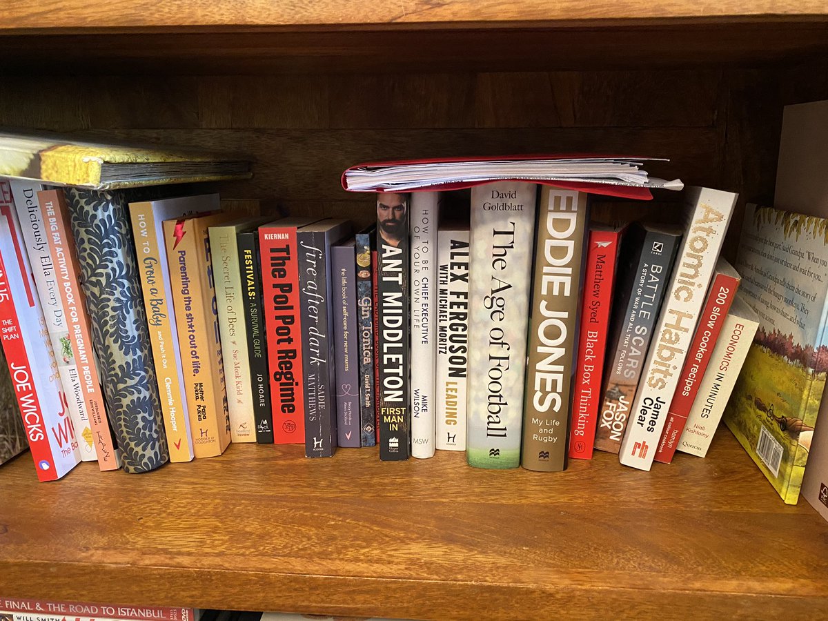 Scottma90's tweet image. Going from twitters’ finest, this pic makes me a gin drinking, genocide approving, festival fearing, football loving, military personality admiring, slow cooker ruining, 15 minute cheffing, black box thinking, pregnant economist. Sound right @WestminsterWAG? #bookshelfgate #Gove