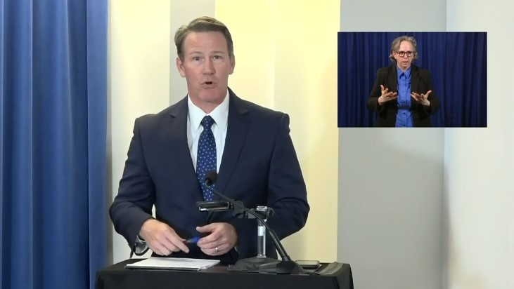 10TV's tweet photo. Husted on BMVs: Reopenings will happen later in May, no set date yet. They are working on a plan for social distancing, implementing safety measures. Reason for later date is to expand #GetInLineOnline program to more locations to avoid crowds. https://t.co/QPH5PW75RB #10TV https://t.co/TnGH6vVjnZ