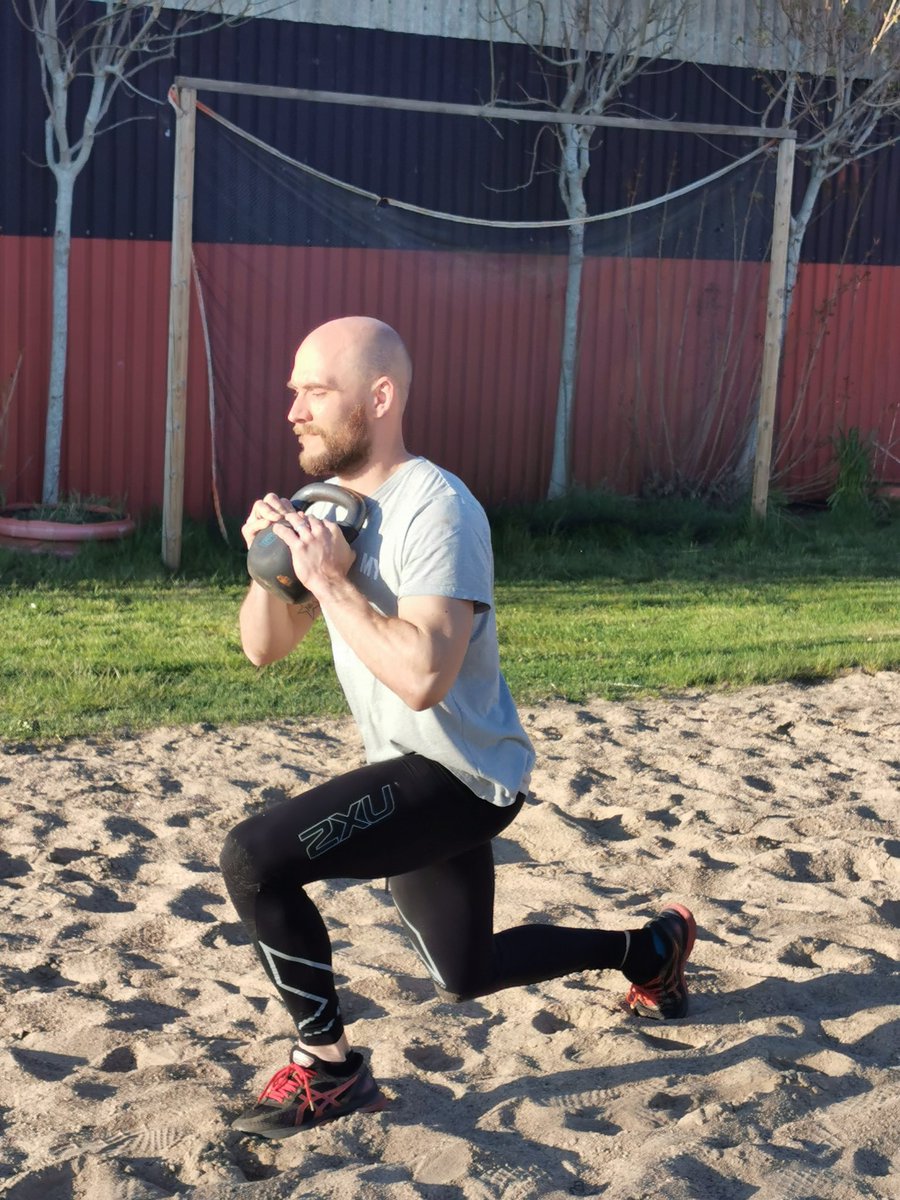 FrillesasBK's tweet photo. Ikväll drog den gemensamma träningen igång💪💪 #frillesåsbk #elitserien #vigerossaldrig #vikämparpå #försäsong #stocken https://t.co/mOYb1ydReA