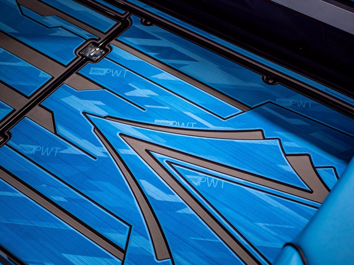 This ice cube will melt your blues away, <a href="/Supra_Boats/">Supra Boats</a> <a href="/prowaketour/">Pro Wakeboard Tour</a>  Special Edition SA550 powered by the Roushcharged Raptor by Indmar  - endowed with <a href="/ROUSHPerf/">ROUSH Performance</a> Performance supercharging technology 👊🏻 <a href="/Ford/">Ford Motor Company</a> 6.2L
