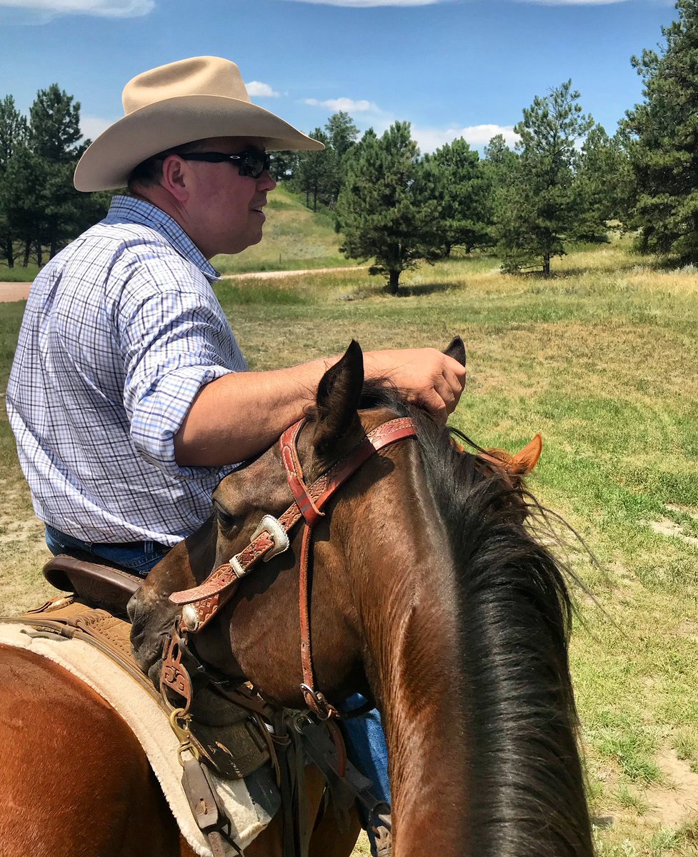 downtowndrbrown's tweet photo. @shelleyjlenz One of my favorite places to visit when not in the Bluegrass! Love the country and the people. Thanks @JenRoytz for taking me there! #GateToGreat #USA https://t.co/ro7oWizWED