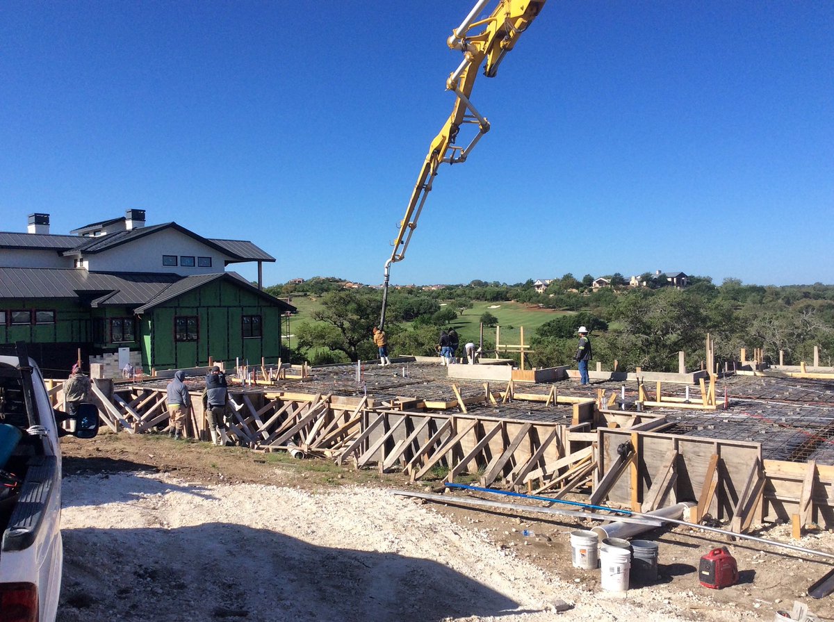 ChristofilisCH's tweet image. We know our client&apos;s love seeing progress photos during the home building process! Check out these amazing foundation pouring pictures. #christofiliscustomhomes #progressphotos #buildingprocess #homebuilding