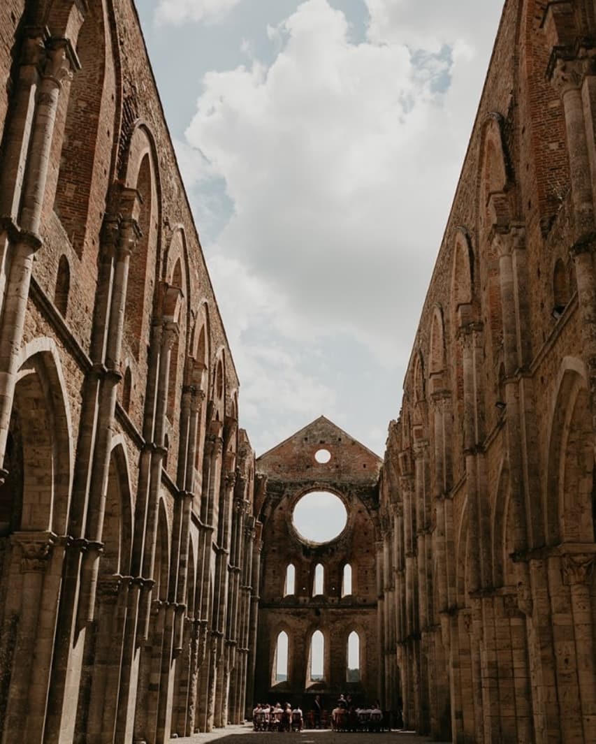 martinabatzu's tweet photo. Visit us soon, #italy is waiting for you!! #weddinginitaly #sangalganoabbey #weddingintuscany #weddingplannertuscany https://t.co/RCgQghMmjW