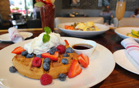 Enjoy Mother's day delivered  in a box so you can stay healthy and safe and still enjoy the holiday.  For more information and to get the menus call 786 250 5387 or email us at Info@faretoremember.com.  Bottle or wine or sparkling wine included in every order #faretoremember