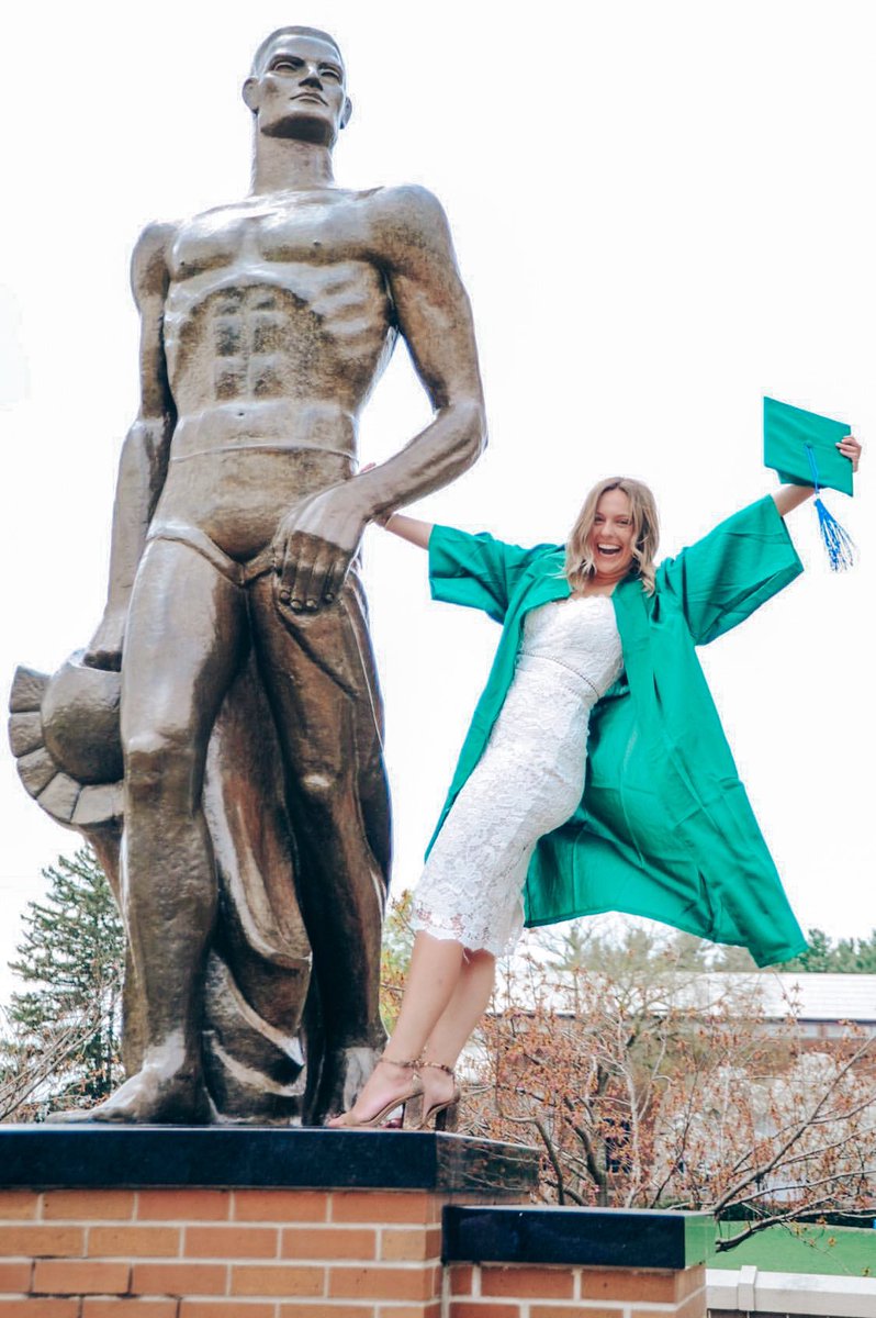 PiPhiMSU's tweet photo. To our Seniors, 
these past couple of weeks looked way different than we could’ve ever imagined— you left campus unexpectedly after spending 4 amazing years here inspiring each and everyone of us. Congratulations Angels🤍 #piphiseniors #PiPhiMSU #pplam https://t.co/I2kYshshqj