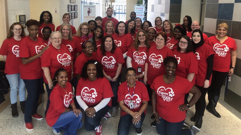 jaimeleads's tweet photo. Happy Teacher Appreciation Week to THE Best Teaching Team in the Universe! They start with LOVE ❤️🧡💙
@TGESTIGERS @pgcps https://t.co/5y8Eq9oQoP