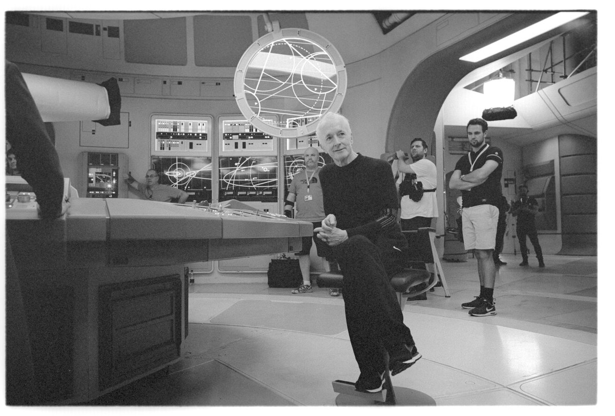 rianjohnson's tweet image. ahhhh FEEL THE LOVE #MayThe4th