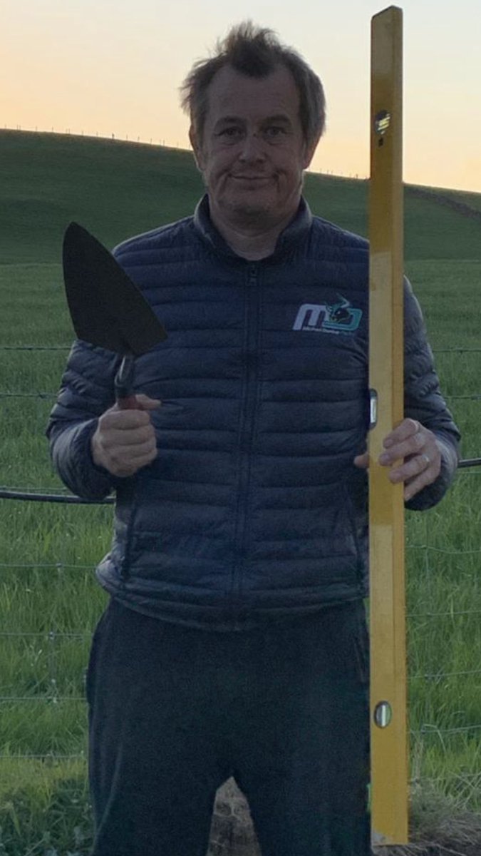 jm130tt's tweet photo. Well the job this year is well and truly knackered!! Going to have to get the trowel out!! 🤣 https://t.co/LXKJXvWcO0