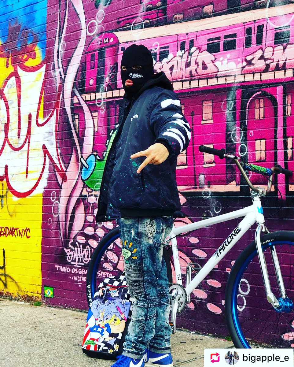 DeKrypticAR's tweet photo. @bigapple_e Rocking Our @cartoonnetwork Dexters Laboratory 🧪 Jeans 👖 and Backpack 🎒! 

📲 Get 25% OFF Your a ENTIRE Order Now! Link In Bio / https://t.co/BJEPegwN9G

#deKryptic #DextersLaboratory #CartoonNetwork #Jeans #Backpack #Fashion #Style #AugmentedReality #AR #Product https://t.co/YTM87bYmmo