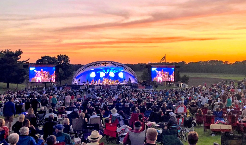 ConnerPrairie's tweet image. We'd like to share the hard decision the ISO has detailed regarding the cancellation of the 39th season of Symphony on the Prairie. View the full ISO press release: bit.ly/2W1Yq4N

ISO contacts and question submissions: bit.ly/3c6g6C3

#ConnerPrairie #DiscoverCP