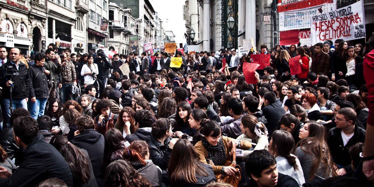 tkglise's tweet photo. Koyun değiliz, bu ülkenin geleceğiyiz! 
#yks2020 #ykstarihimedokunma https://t.co/O65q024R5Z