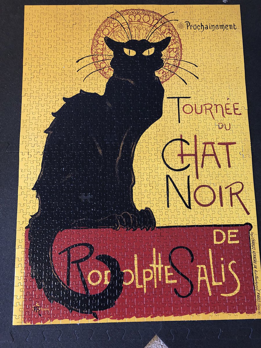 katki89's tweet photo. @europuz I think my cat stole the final piece of my 1000 piece jigsaw. Any way to get a replacement piece? 🤣 https://t.co/BeK1TWi722