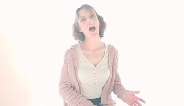 🎧 La cantant egarenca Marta Lorente dedica una cançó a l’esforç col·lectiu davant la #Covid19, en especial al personal de <a href="/Mutua_Terrassa/">MutuaTerrassa</a>.

▶️Es titula #TodoVolverá i en podeu veure el videoclip a terrassadigital.cat/la-cantant-ega… #coronavirus #Terrassa #mutuaterrassa