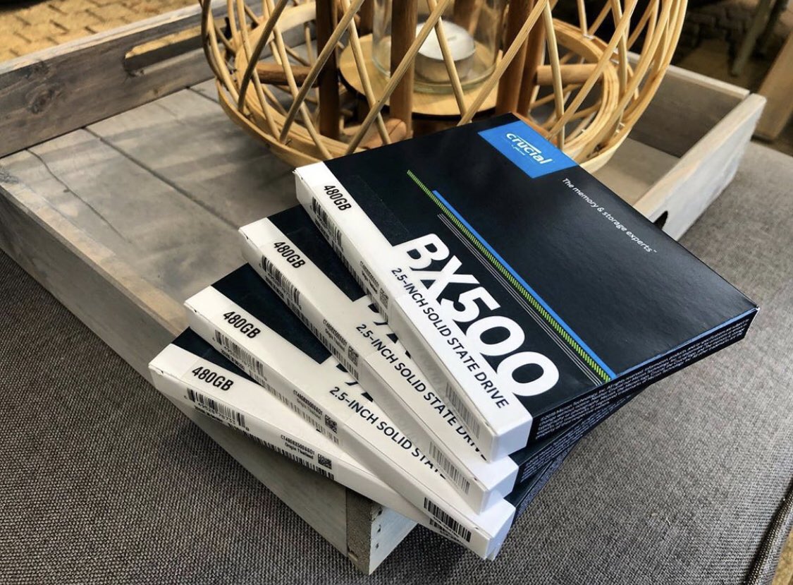 SolventoNL's tweet photo. Nieuwe opslag #SSD #Crucial #Storage 🏎 https://t.co/YYb0eFkOgx