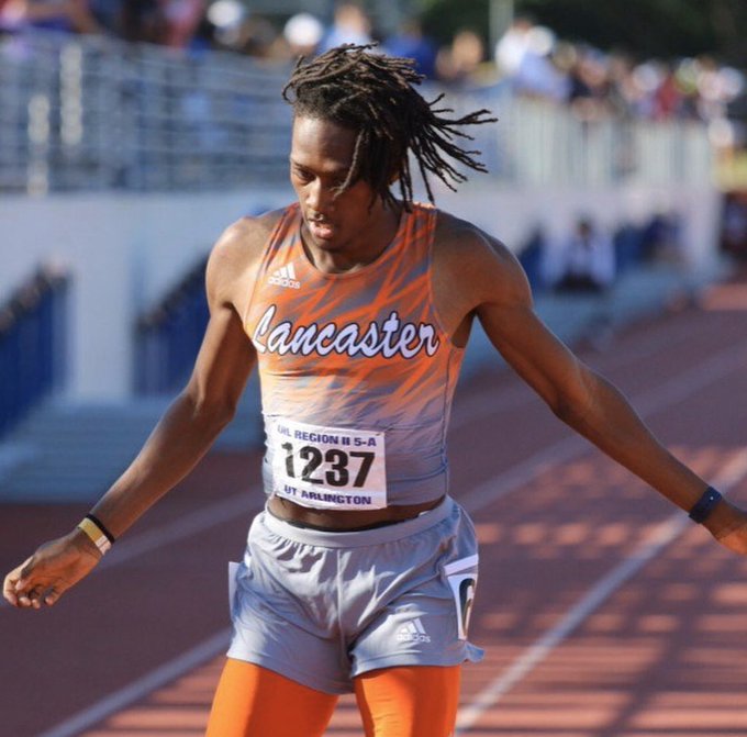 VYPEDFW's tweet photo. VYPE DFW Fan Poll (Closes 5/10) | Boys Track Runner of the Year! Poll closes Sunday, May 10 at 7 p.m. 

Candidates (1/4) 
@ViewsFromTrizzy - @PESHFootball1 
Ja’Korine Marbury, @NimitzVikings 
Dacorey Ware, Cedar Hill 
Caleb Hulbin, Denton Guyer 

VOTE: https://t.co/fepUQvhO5q https://t.co/4z4LBrCdoy