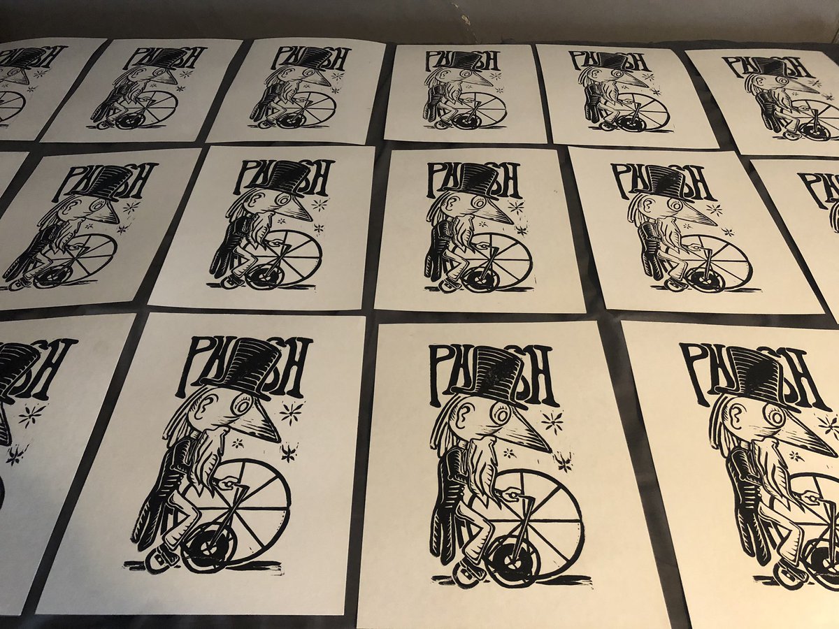 phansprints's tweet photo. Tubes finally arrived today!! Shipping all orders this week!! #phish #phishink #phishtour https://t.co/nPoOozfc0Y