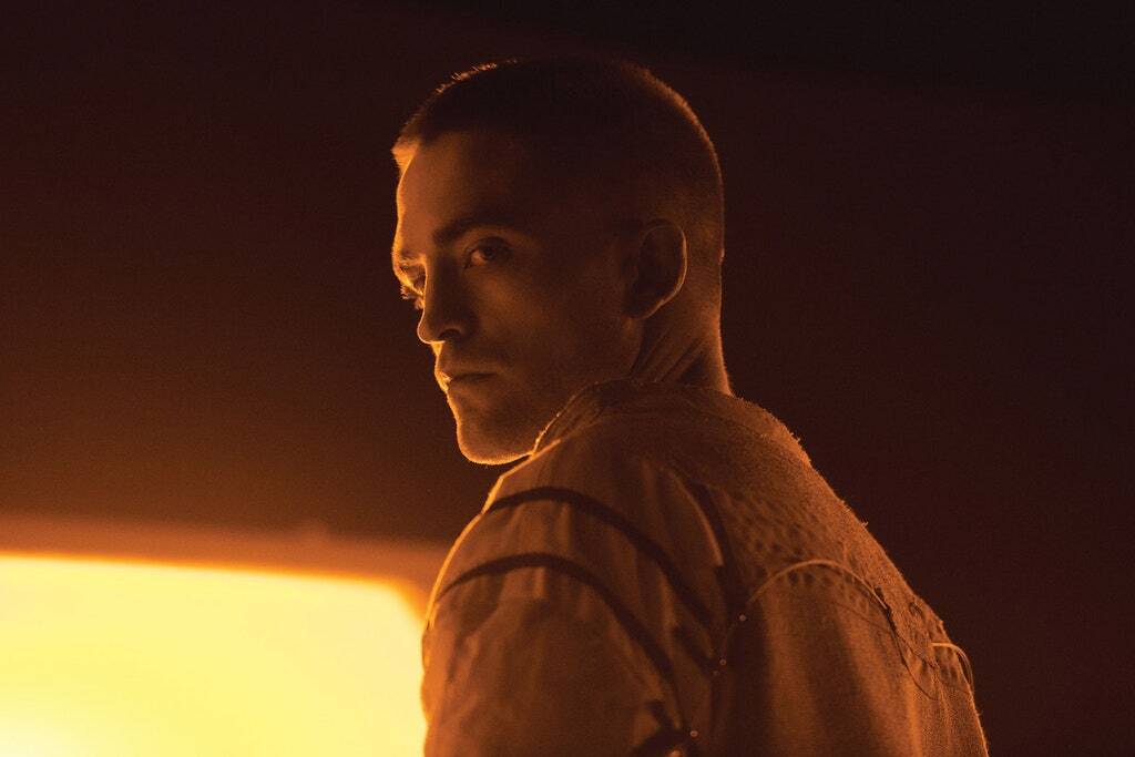 PrimeVideo's tweet photo. In my Twilight headcanon, Edward and Bella respectfully went their separate ways and ended up with buzz cuts. https://t.co/buXijrt37u