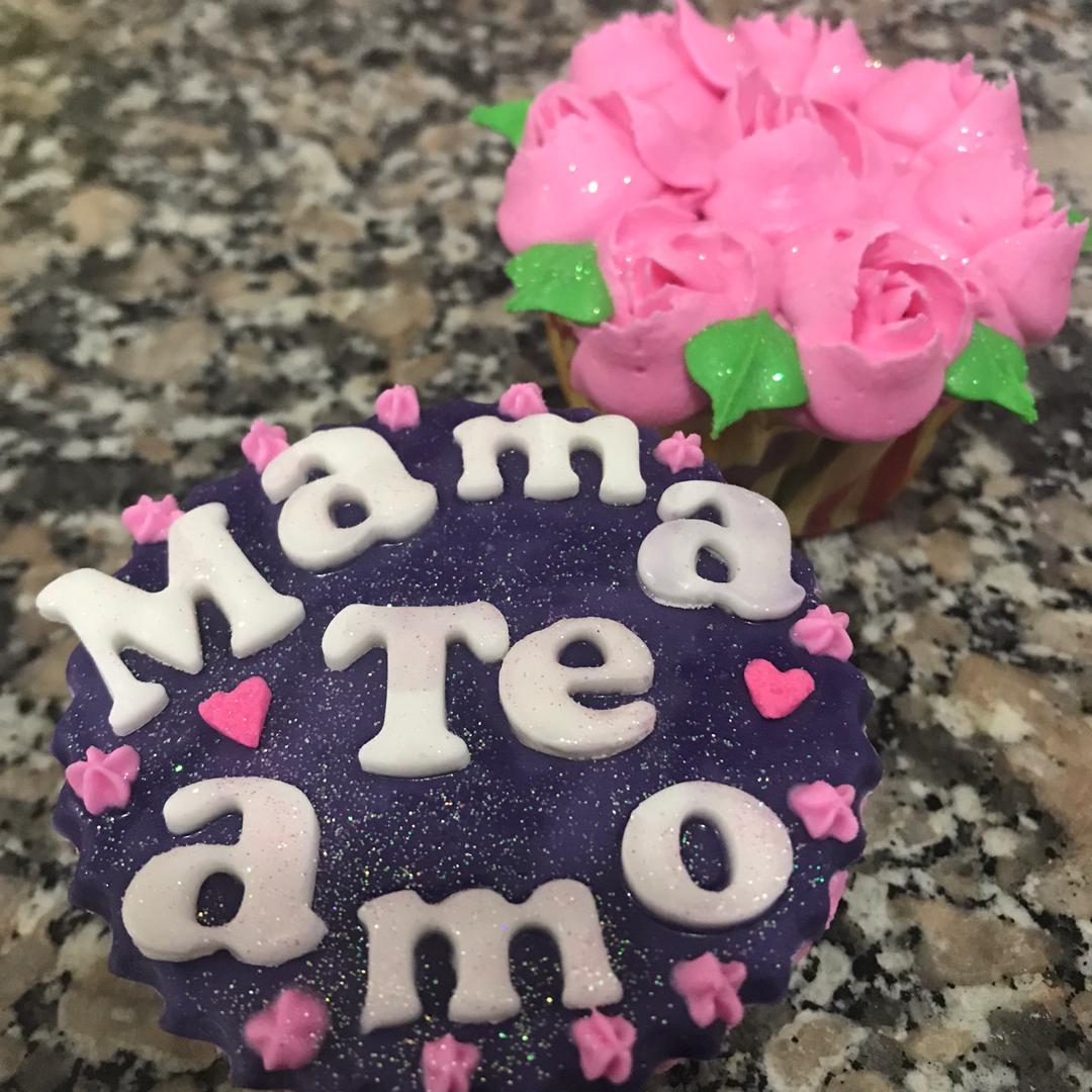 JeisonSparrow's tweet photo. #CARACAS para el día de las madres estamos haciendo #Cupcakes y #Ponques con mensajes personalizados.
Realiza tu pedido con tiempo☝🏼
Si nos regalas 1 RT lo agradeceria muchisimo. https://t.co/SWEuZsO7AH