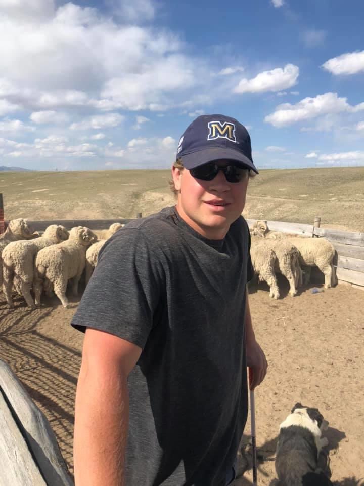 Finals Week To Do:
Confirm Test Times✔️ Study✔️Get Enough Sleep✔️Eat Clean✔️ Hydrate✔️Don’t Panic✔️
Make Time For Renewing Activities✔️ <a href="/ByronRollins/">Byron Rollins</a> @ShaydenKing <a href="/joe_olsonn/">Joe Olson</a> <a href="/Lewis_Kidd90/">Tyrone Lewis Kidd</a> @cbens50 <a href="/rjfitzgerald44/">RJ Fitzgerald</a> 
#MontanaStateMonday