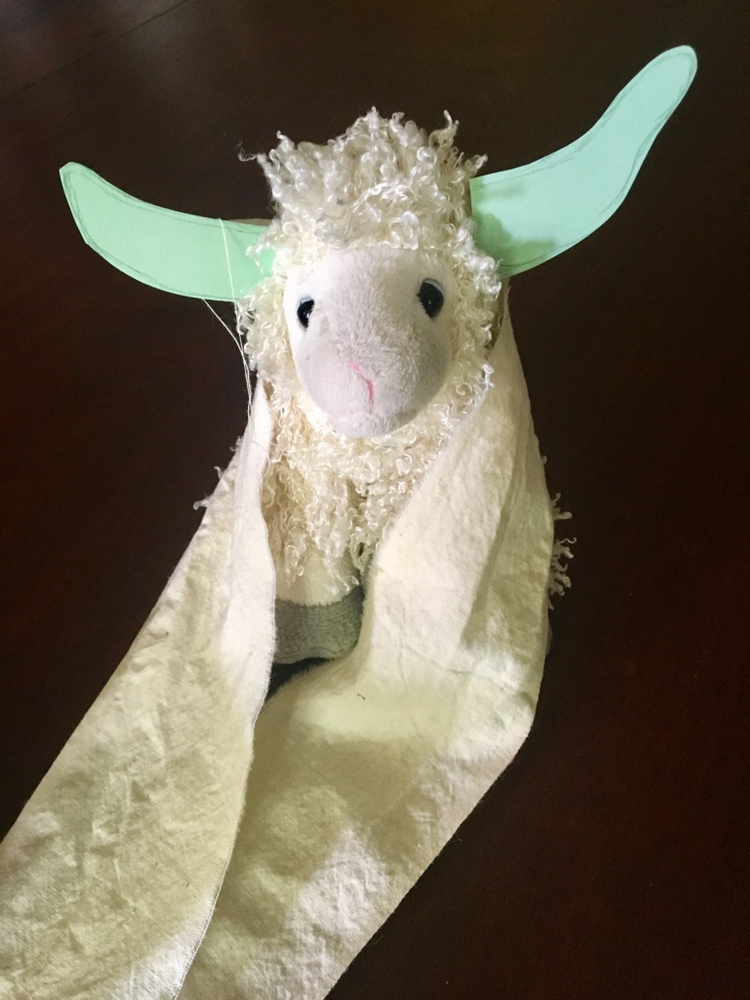 SpringHillHH's tweet photo. The 4th, May it be with you. #StarWarsDay #MayTheFourth #Sheepnanigans https://t.co/M3FkTzaKMz