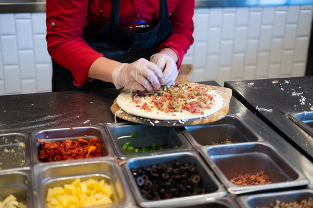 RevolvePizza's tweet photo. Mondays are always better with home-made wood-fired pizza. What kind of pizza are you in the mood for? https://t.co/TwYX8VHa58
#RevolvePizzaKitchen #OKCeats #okcfoodies #seeOKC #eatingOKC #okcfood #okcfoodie #OKCpizza #pizzamonday https://t.co/HkNkgclfNS