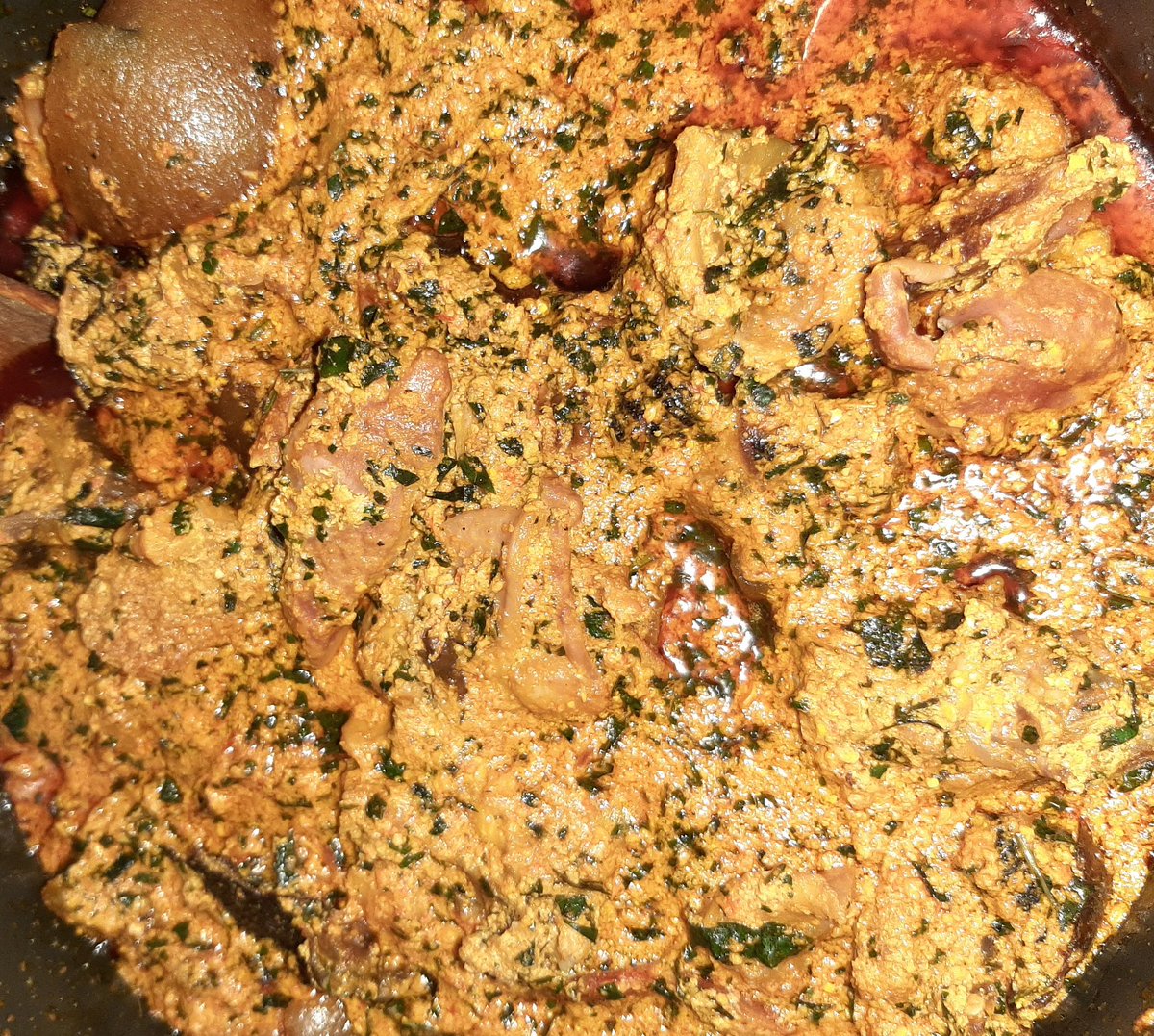 PhoenixEyoh's tweet photo. Like I said,

Bring your swallow.

I can also deliver at least 3litres of this DEELICIOUS meal to you.

#AbujaCook https://t.co/RxsyV0bZf6
