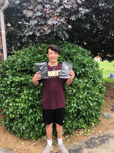 lucasperez413's tweet photo. 8th grade basketball awards! #MVP #BestDefensivePlayer #11 https://t.co/qh9YosacPz