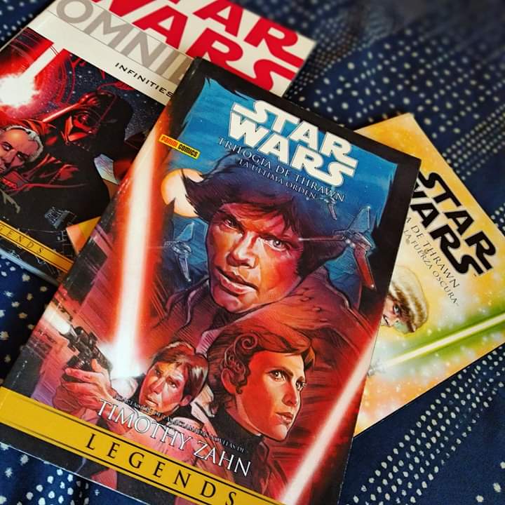 monstersngeeks's tweet image. Aprovechen el 35% de descuento que tienen los cómics de #StarWars en @PaniniComicsMx. Nosotros lo hicimos hace días para completar la trilogía de #Thrawn y de leer el omnibus de #Infinities. Llegaron justo a tiempo para el #StarWarsDay y con envío gratis. ¡Excelente Servicio!