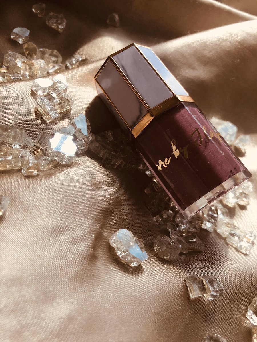 hereisjoi's tweet photo. New color: Front’n available for pre-order tomorrow at midnight ! https://t.co/yvxpG1knsB