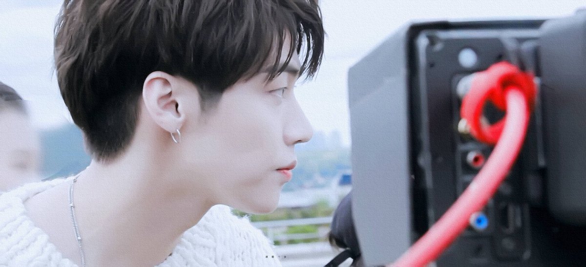 JHSF93's tweet photo. 😇😇😇

#NFlying #엔플라잉 #LeeSeungHyub #이승협 https://t.co/RMDTtZXyZM