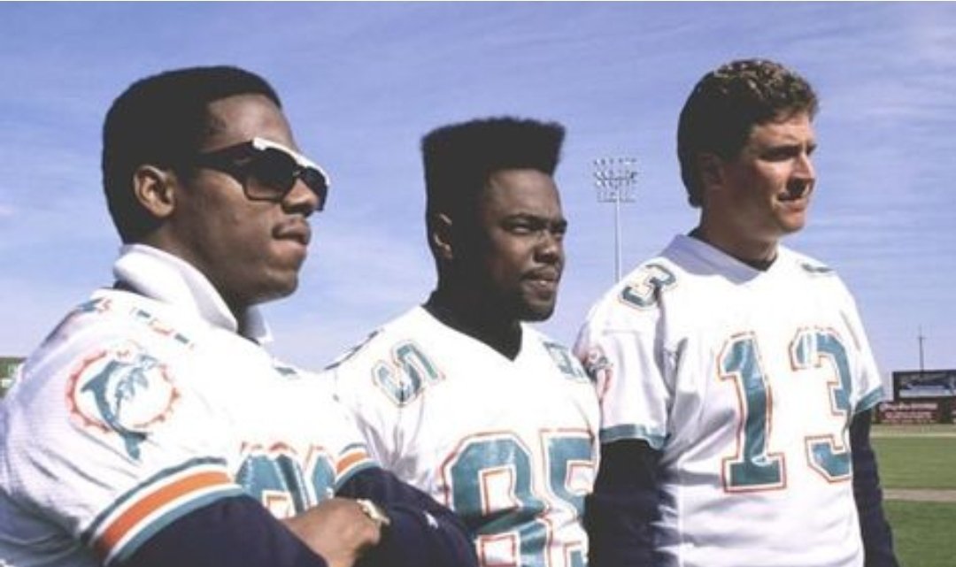 91bigO22's tweet photo. @SInow @addicted2helmet @dennisrodman @ScottiePippen @Jumpman23 I'm going with these 3 juggernauts... Marino and the Marks bros. Who you got @bigjoeferg @pierce_neil https://t.co/NU8CkVvz4F