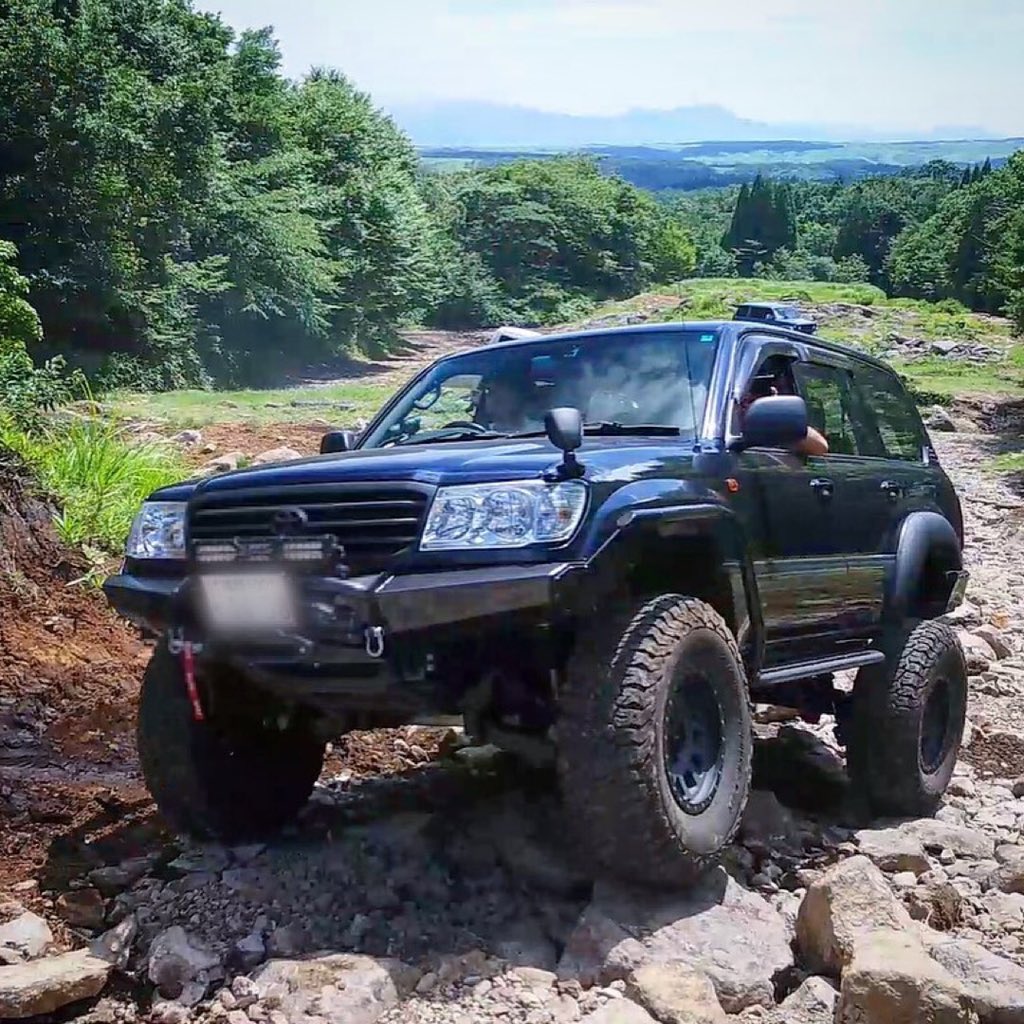 ランドクルーザー100 ランクル100 オーバーフェンダー30ミリ新品モール