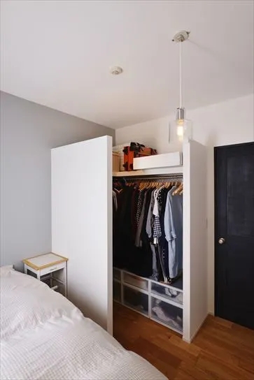 #langria #homedecor #ideas
Give yourself a cloakroom in the bedroom 😉