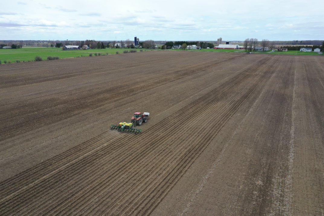 3 more in the ground today <a href="/VBFarms/">Brent Vanden Bosch</a>, <a href="/SonOfABinger/">Sawyer Vanden Bosch</a>, <a href="/hoy_tyler/">tyler hoy</a>, Greg and Grant Millard, <a href="/phhermans/">The Hermanator! (Paul Hermans)</a>, <a href="/LiamBracken21/">Liam Bracken</a>