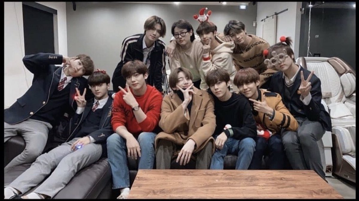 x1global101's tweet photo. You're still the one I want for life
You're still the one that I love
The only one I dream of

🤫

#OneitsWantX1Unit 
#WeSupportX1Unit 
@x1official101 https://t.co/NKRrPajPsv
