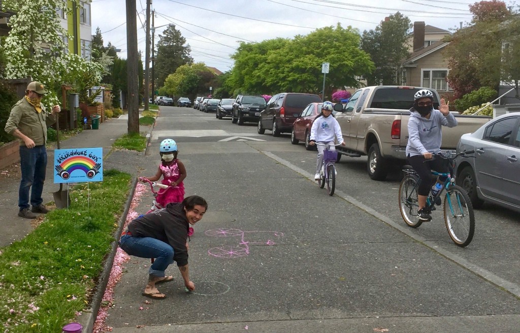 SNGreenways's tweet photo. Should Seattle have 130 miles of #StayHealthyStreets? We think so. 

Read our crowdsourced proposal about this and 7 other ideas that will keep people safe, healthy, and moving. 

And if you agree, be sure to sign on in support. 👍

https://t.co/ad8SBe70Bg https://t.co/ALPGnfIQx4