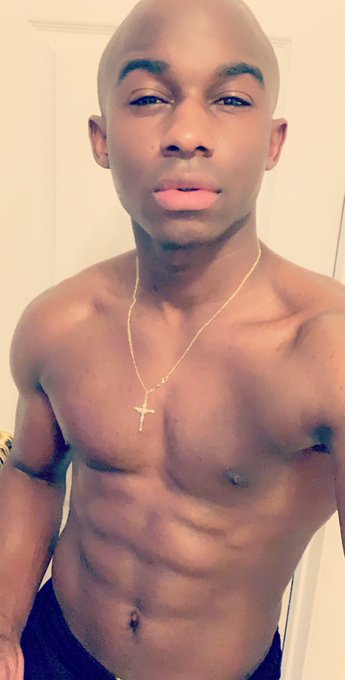 Watch Tay's leaked NSFW photo on TwXstars