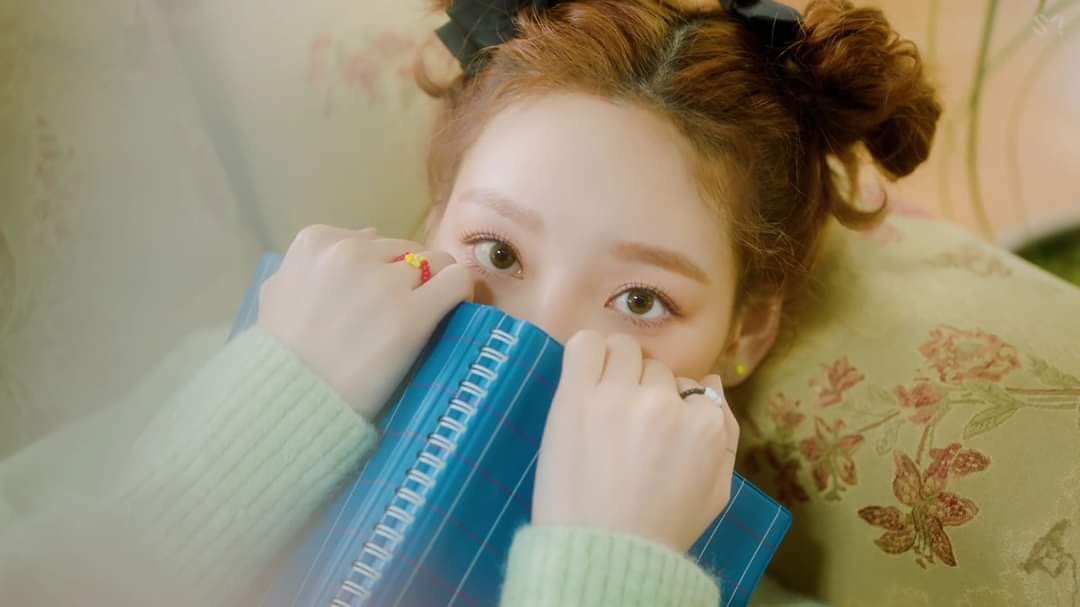 nynytrg's tweet photo. “Everything will be alright”
Chị toi ơi!!! Cái visual và vocal này awwww 
Phải thật hạnh phúc nhé TaeYeon unnieeeeeee ❤️❤️❤️
#HAPPY_for_TAEYEON
#태연이와_언제나_해피 
#태연이를_보면_소원은_HAPPY https://t.co/p0D8VRwid2