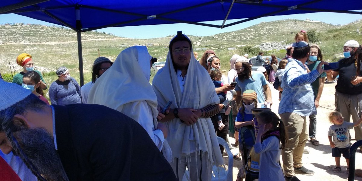 avizarug's tweet photo. מזל טוב לנריה ומרים היקרים, ברכות למצטרף החדש 'מבשר אליה', אח ל'רועה ישראל' נכדי הבכור ול'יעלת חן' המדהימה. ובע''ה בשורתך למושיענו תתממש עכשיו! https://t.co/qwgbXfT9xy